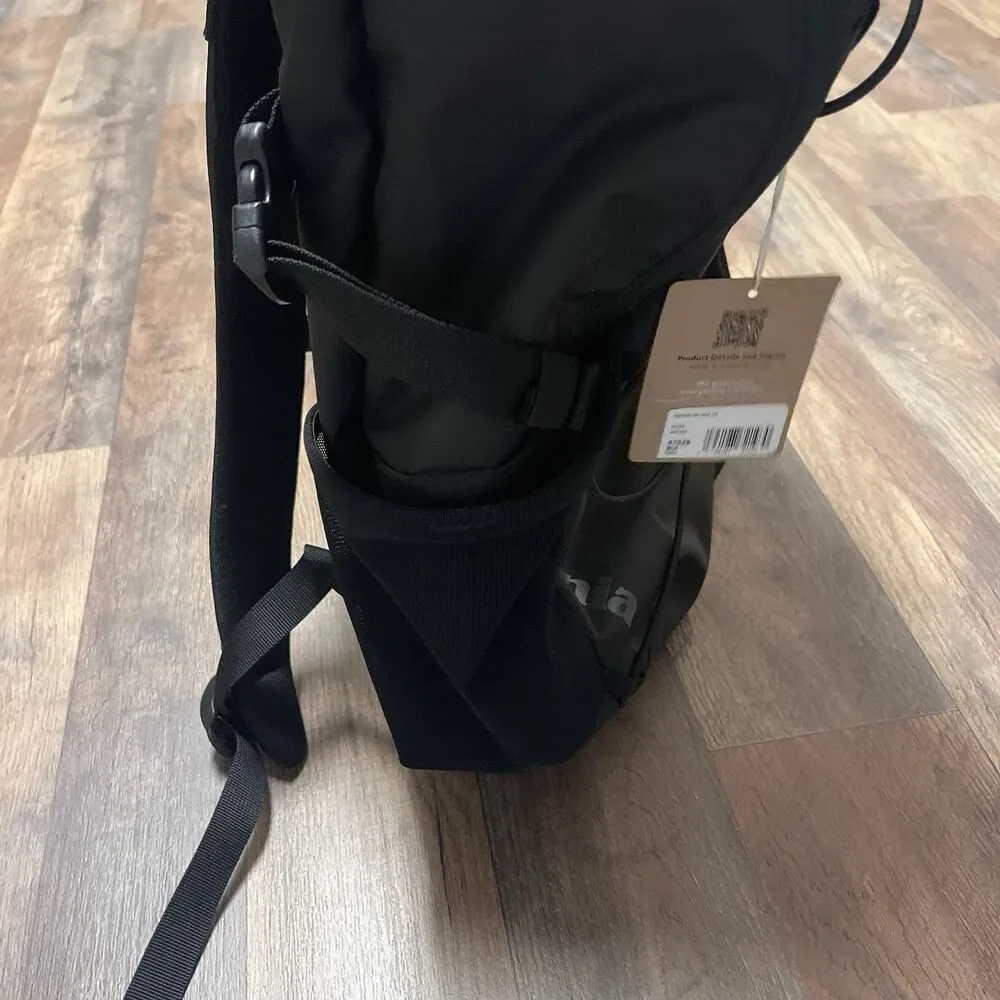 NWT Patagonia Refugio Daypack 30L Black Backpack w/Promo